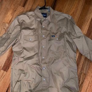 This Wrangler heavy duty button down is a size large, never been worn before.